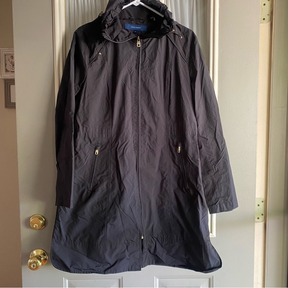 Cole Haan Black Back Bow Packable Travel Rain Jacket